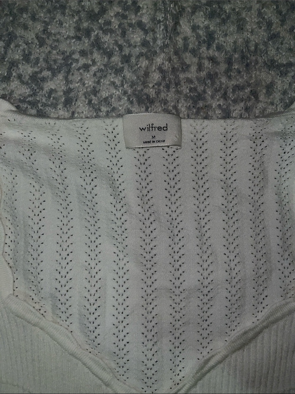 Wilfred Soloist Sweater Light Birch size Medium Aritzia - Picture 4 of 9